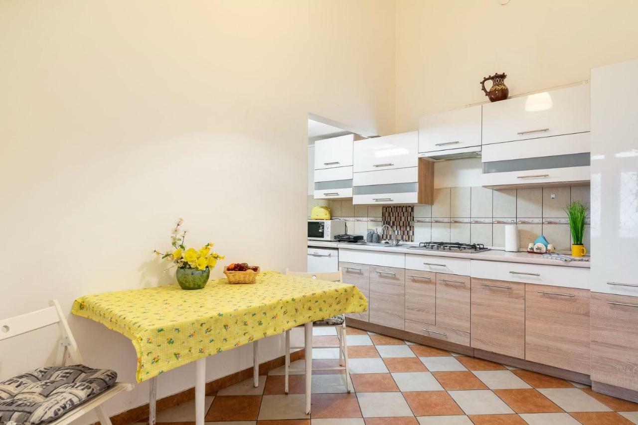 Izabella Home Budapest Exterior foto