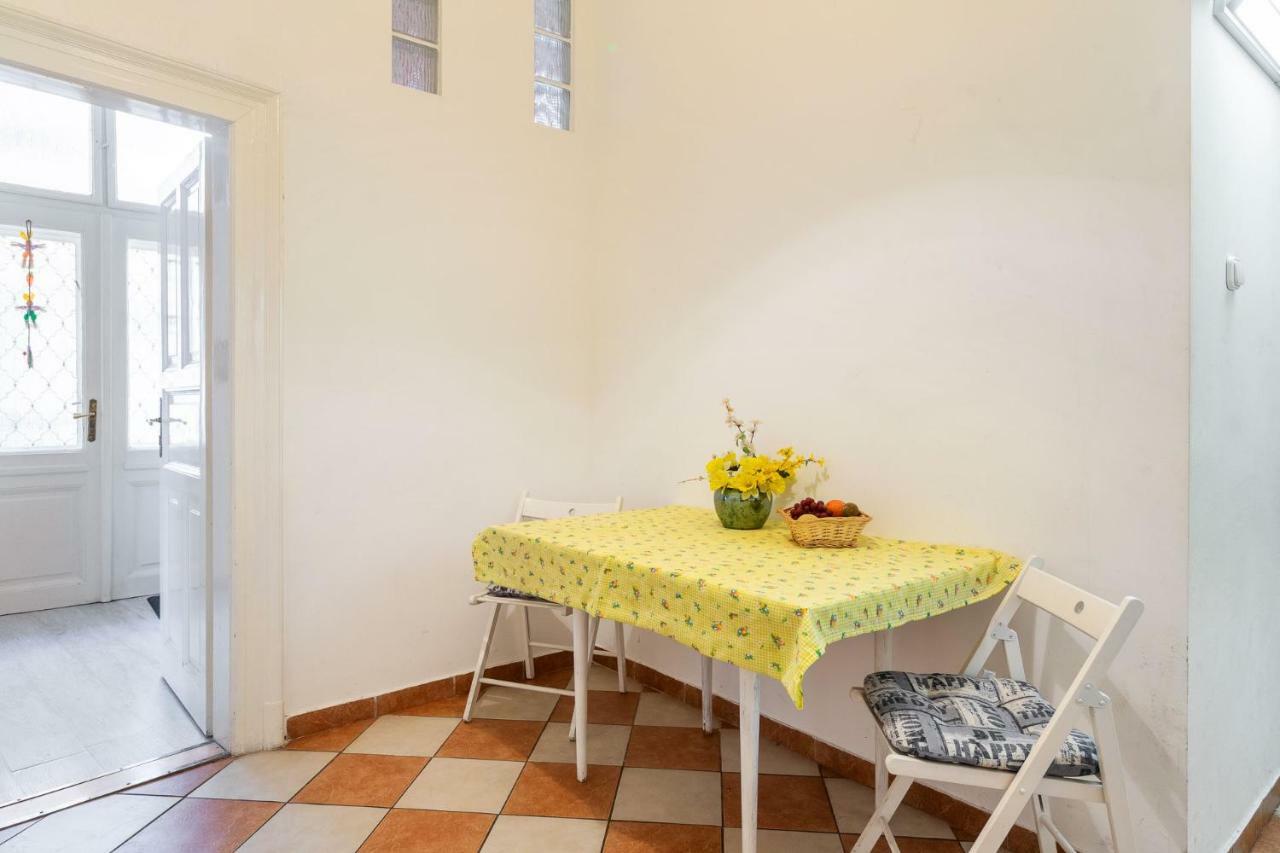 Izabella Home Budapest Exterior foto